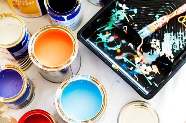 Comprendre les devis peinture : tarifs et critères à considérer